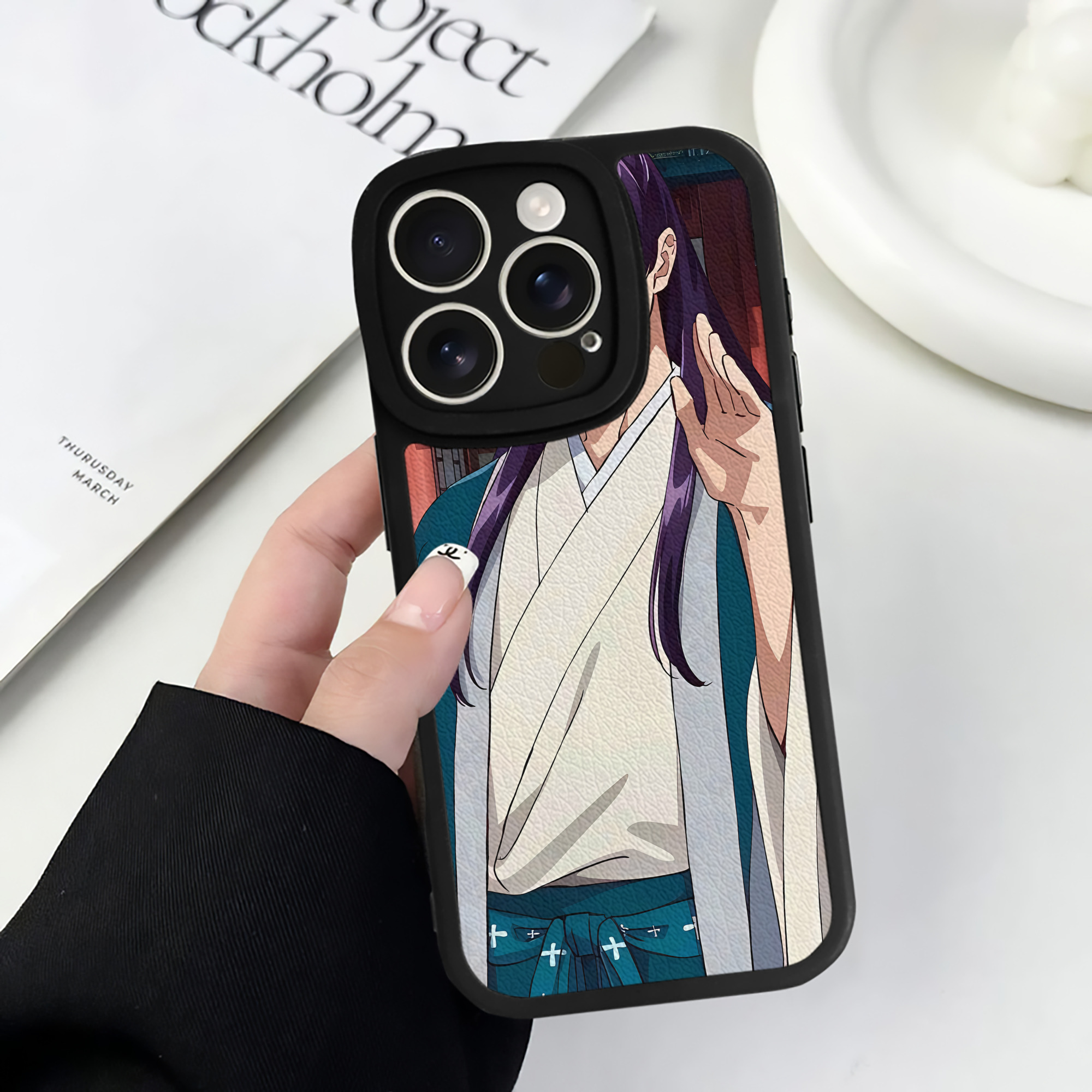 薬屋のひとりごと The Apothecary Diaries 【iPhone 16シリーズ対応】シリコンスマホケース（レザー調） 材質：シリコン